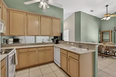 8437 Logia Circle, Boynton Beach, FL 33472 - Photo 11