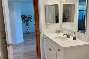 1400 SW 131st Way, Pembroke Pines, FL 33027 - Photo 5