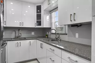 160 Easthampton G, West Palm Beach, FL 33417 - Photo 9