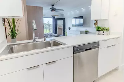 3760 Inverrary Drive #3m, Lauderhill, FL 33319 - Photo 11