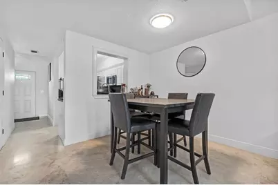 7928 Sanibel Drive, Tamarac, FL 33321 - Photo 9