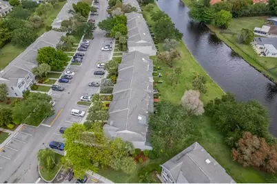 7928 Sanibel Drive, Tamarac, FL 33321 - Photo 39