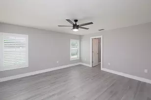 228 SE Sims Cir, Port Saint Lucie, FL 34984 - Photo 9