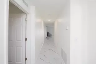 228 SE Sims Cir, Port Saint Lucie, FL 34984 - Photo 3