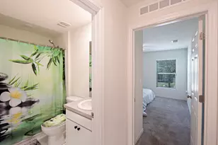 228 SE Sims Cir, Port Saint Lucie, FL 34984 - Photo 17