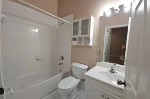 7900 NW 6th St, Pembroke Pines, FL 33024 - Photo 9