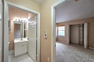 7900 NW 6th St, Pembroke Pines, FL 33024 - Photo 13