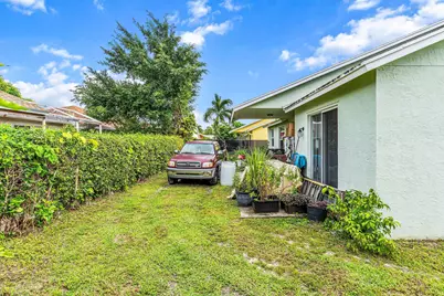 1087 Salmon Isle, Greenacres, FL 33413 - Photo 21