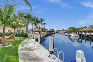 5581 NE 31st Ave, Fort Lauderdale, FL 33308 - Photo 1