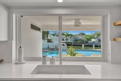 5581 NE 31st Avenue, Fort Lauderdale, FL 33308 - Photo 11