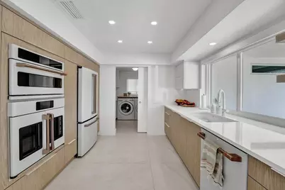 5581 NE 31st Avenue, Fort Lauderdale, FL 33308 - Photo 9