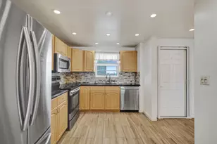3051 NE 48th St, Fort Lauderdale, FL 33308 - Photo 13