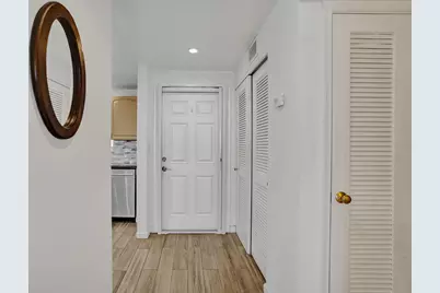 3051 NE 48th Street #702, Fort Lauderdale, FL 33308 - Photo 7