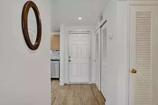 3051 NE 48th St, Fort Lauderdale, FL 33308 - Photo 7