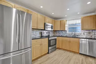 3051 NE 48th St, Fort Lauderdale, FL 33308 - Photo 13