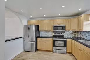 3051 NE 48th St, Fort Lauderdale, FL 33308 - Photo 9
