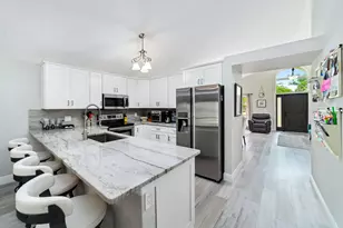 22585 Middletown Dr, Boca Raton, FL 33428 - Photo 9