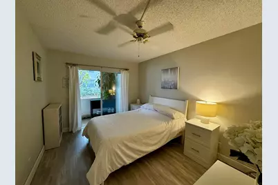 1 Canterbury A, West Palm Beach, FL 33417 - Photo 9