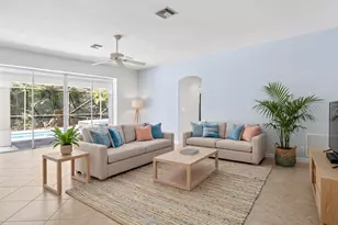 194 Lone Pine Dr, Palm Beach Gardens, FL 33410 - Photo 5