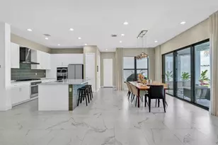 8239 Oceanus Dr, Boca Raton, FL 33496 - Photo 7