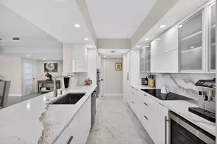 4100 N Ocean Dr, Singer Island, FL 33404 - Photo 9