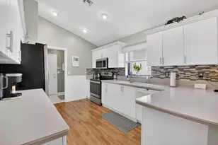10387 Lexington Cir S, Boynton Beach, FL 33436 - Photo 13
