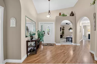 10387 Lexington Circle S, Boynton Beach, FL 33436 - Photo 5