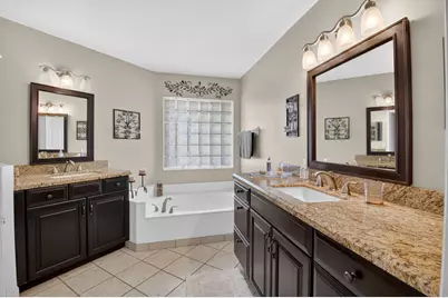 10387 Lexington Circle S, Boynton Beach, FL 33436 - Photo 23