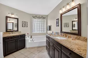 10387 Lexington Cir S, Boynton Beach, FL 33436 - Photo 23