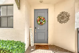 5024 Laurel Oak Dr, Riviera Beach, FL 33410 - Photo 5