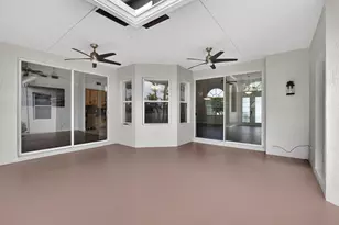 13805 Folkestone Cir, Wellington, FL 33414 - Photo 39