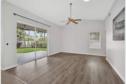13805 Folkestone Circle, Wellington, FL 33414 - Photo 19