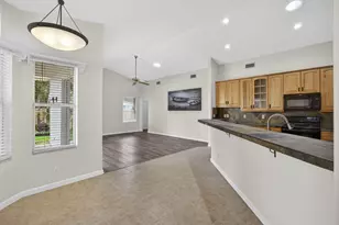 13805 Folkestone Cir, Wellington, FL 33414 - Photo 11