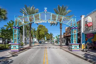 250 NE 3rd Ave, Delray Beach, FL 33444 - Photo 25