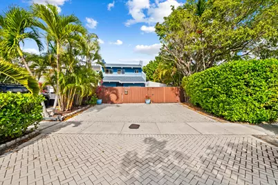 219 NE 17th Avenue, Fort Lauderdale, FL 33301 - Photo 3