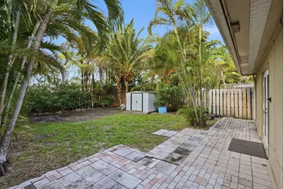 1402 NE 32nd Street #A-b, Oakland Park, FL 33334 - Photo 27