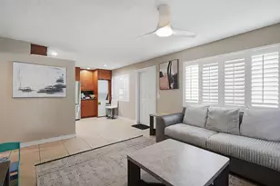 1402 NE 32nd St, Oakland Park, FL 33334 - Photo 17