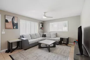 1402 NE 32nd St, Oakland Park, FL 33334 - Photo 15