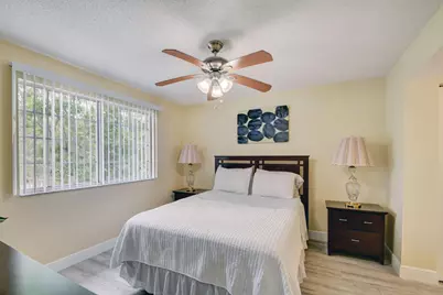 300 Crestwood Court N #307, Royal Palm Beach, FL 33411 - Photo 15