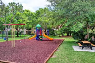 300 Crestwood Ct N, Royal Palm Beach, FL 33411 - Photo 29