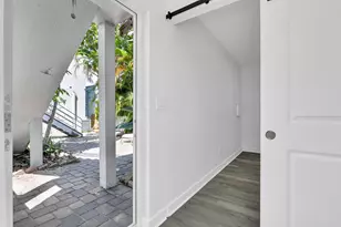 818 N Dixie Hwy, Lake Worth Beach, FL 33460 - Photo 5