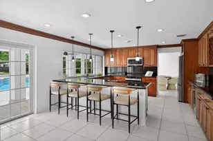 5510 W Castlegate Ave, Davie, FL 33331 - Photo 13