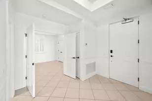 20 Orange Ave, Fort Pierce, FL 34950 - Photo 5