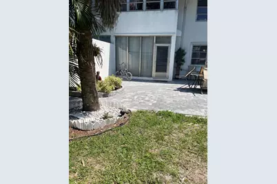 143 West Court, Royal Palm Beach, FL  - Photo 25