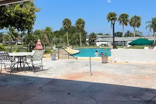 143 West Ct, Royal Palm Beach, FL - Photo 33