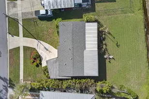 2948 SE Treasure Island Rd, Port Saint Lucie, FL 34952 - Photo 47