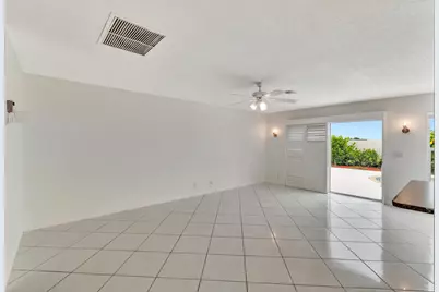 8895 Sonoma Lake Boulevard, Boca Raton, FL 33434 - Photo 13