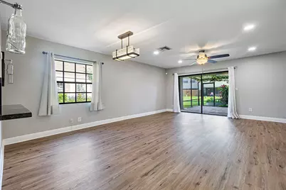 10723 NW 10th Street, Pembroke Pines, FL 33026 - Photo 3