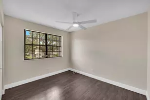 10723 NW 10th St, Pembroke Pines, FL 33026 - Photo 11