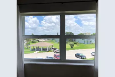 210 Horizon Street E, Boynton Beach, FL 33435 - Photo 9